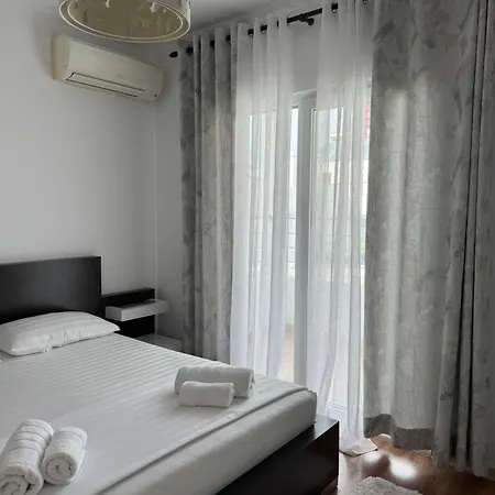 Myslym Shyri Rooftop Apartment Tirana