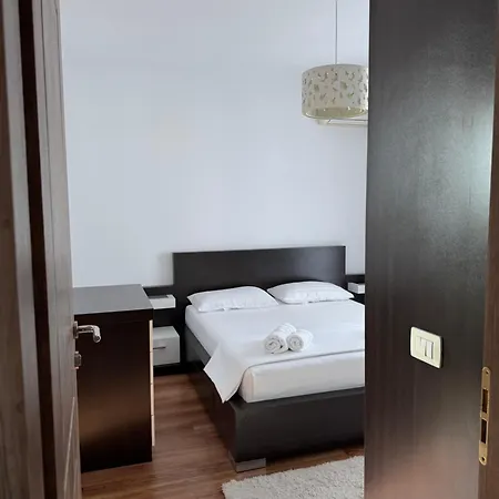 Myslym Shyri Rooftop Apartment Tirana
