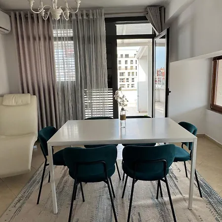Myslym Shyri Rooftop Apartment Tirana